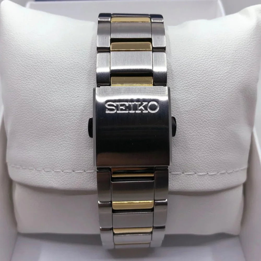 Unworn Seiko Essentials Solar Men's Watch SNE485 - Picture 7 of 11